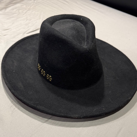 Universal Thread Black Wide-Brim Hat - Picture 1 of 3